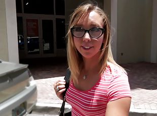 gafas, coño-pussy, amateur, mamada, hardcore, pareja, coche, rubia, follando-fucking, natural