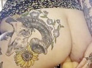 cul, masturbation, orgasme, amateur, milf, jouet, belle-femme-ronde, butin, point-de-vue, cuisine