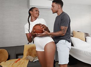 Ebony slut gets facialized after a nasty stepbrother home fuck