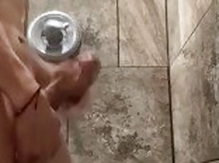 baignade, masturbation, amateur, ejaculation-sur-le-corps, énorme-bite, branlette, douche, solo, bite