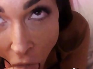 Darkhair Bombshell An Amazing Oral Sex And Talks Dirty - Homemade Sex