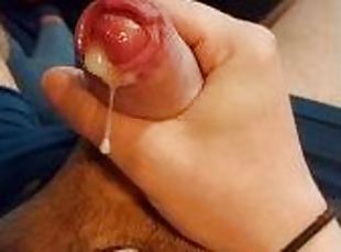 masturbation, amateur, ejaculation-sur-le-corps, énorme-bite, branlette, compilation, ejaculation, britannique, solo, bite