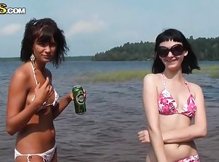 pijane, na-zewnątrz, impreza, rosyjskie, amatorskie, laski, plaża, bikini, realne