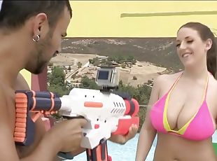 tetas-grandes, anal, polla-enorme, madurita-caliente, hardcore, piscina, tetas, blanca, polla