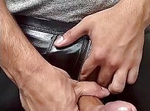 papa, masturbation, giclée, ejaculation-sur-le-corps, énorme-bite, gay, branlette, ejaculation, fétiche, solo