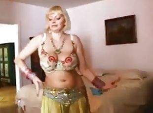 Belly dance