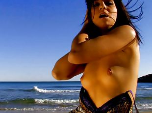 al-aire-libre, hardcore, latino, estrella-del-porno, pareja, playa, natural, salvaje