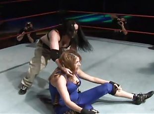 Palpitating sports women getting into alluring wrestling in reality shoot