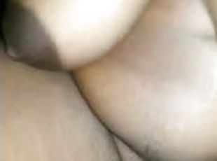 gros-nichons, orgasme, amateur, ejaculation-sur-le-corps, ébène, énorme-bite, black, belle-femme-ronde, joufflue, pute