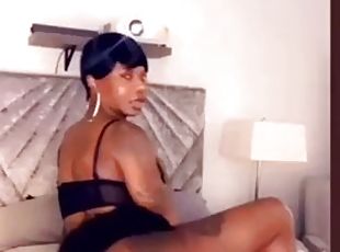 gros-nichons, masturbation, transsexuelle, amateur, ébène, black, mignonne, bout-a-bout, solo