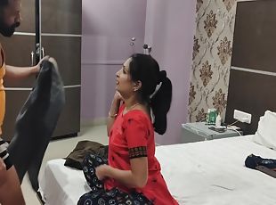 A Desi Housewife Seduced Driver And A Streamy Fucking Session Performed