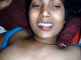 Desi Bhabhi Mouth Fisting Mouth In Hand