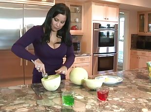 Delightful Sophia Lomeli Goes Really Hardcore In The Kitchen