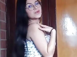 gafas, latino, con-los-dedos, webcam, coño-cunt, a-solas, morena