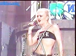 Gwen Stefani Looking Hot In No Doubt Gig