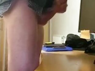 papa, masturbation, bureau-office, public, amateur, ejaculation-sur-le-corps, énorme-bite, gay, branlette, secousses