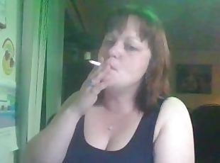 tetas-grandes, amateur, babes, madurita-caliente, mamá, bonita, madre, fetichista, a-solas, fumando