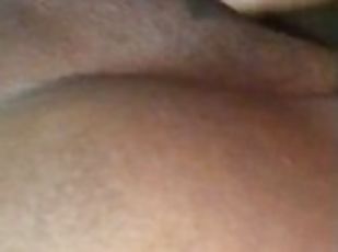 masturbación, coño-pussy, squirting, amateur, negra-ebony, regordeta, con-los-dedos, cachonda, a-solas