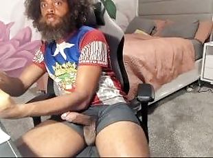 Rock Mercury jerking hairy cock on chaturbate