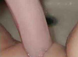 bañando, masturbación, orgasmo, coño-pussy, squirting, amateur, juguete, rubia, consolador, fetichista