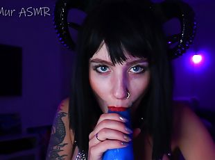 gros-nichons, amateur, jouet, ejaculation, webcam, solo, brunette, tatouage, alcool, sucer