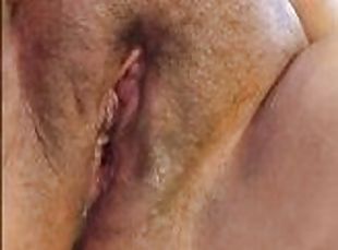 gros-nichons, masturbation, orgasme, pisser, giclée, amateur, belle-femme-ronde, solo