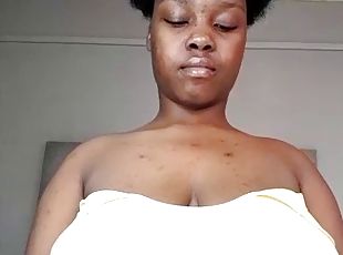 tetas-grandes, masturbación, amateur, negra-ebony, negra, con-los-dedos, webcam, a-solas