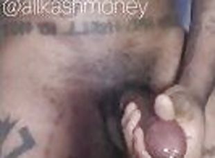 amateur, ejaculation-sur-le-corps, énorme-bite, gay, black, solo, tatouage, bite