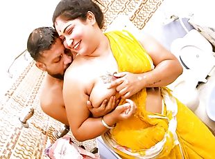 Desi Naukrani Bhabi Deborji Ke Sath Bathroom Sex, Hardcore Sex