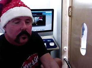 Trucker Gets Gloryhole Blowjob