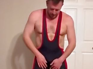 Daddy Cums in a Singlet