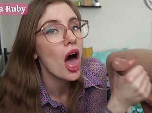 Posh babe in glasses unbelievable xxx clip