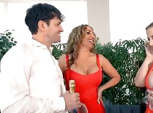 culo, tetas-grandes, coño-pussy, lesbiana, madurita-caliente, locura, trío, traviesa, culazo, húmedo