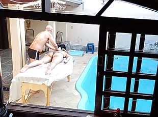 masturbieren, pissen, blasen, wichsen, massage, fingerspiele, schwimmbad, bikini, erotik, saugen