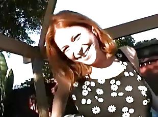gros-nichons, levrette, en-plein-air, public, amateur, fellation, ejaculation-sur-le-corps, rousse, chevauchement, cow-girl