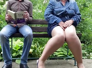 Gorgeous MILF with a gorgeous ass peeing next to me in the park