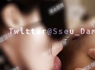 4831 Twitter OnlyFans Patting sseu Dam Serving with the mouth while wearing an eye patch, leash, and nose hook Korean Tele UBE892