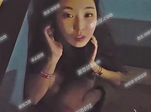 asiatique, masturbation, pisser, amateur, fellation, ejaculation-sur-le-corps, ejaculation-interne, sexe-de-groupe, trio, chienne