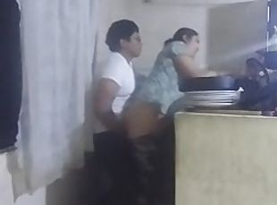 estilo-cão, criada, amador, mulher-madura, pov, cozinha, rabo, fetiche, patrão