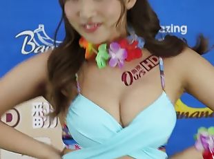 Interview with Hottest Japanese Adult Idol Mikami Yua