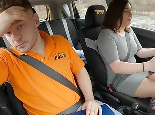 Bigass babe cuntfucked in the car
