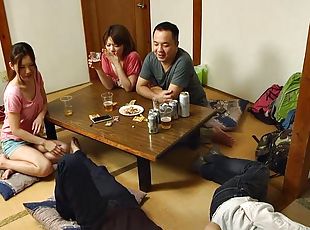 asiatique, fellation, ejaculation-sur-le-corps, hardcore, ejaculation-interne, sexe-de-groupe