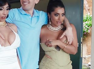 Yasmina Khan and Aaliyah Yasin hot threesome sex