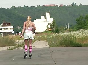 en-plein-air, chatte-pussy, sport, amateur, fellation, ejaculation-sur-le-corps, hardcore, couple, culotte, ejaculation