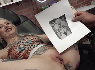 River Dawn Ink gets a new pussy tattoo