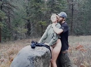 orgasme, en-plein-air, public, amateur, milf, ejaculation-interne, couple, ejaculation, blonde, forêt