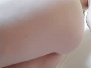 gros-nichons, masturbation, amateur, babes, ejaculation-sur-le-corps, branlette, blonde, seins, solo