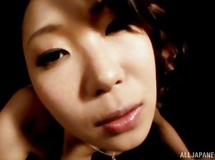 asiatique, fellation, ejaculation-sur-le-corps, hardcore, japonais, branlette, couple, hirondelle, point-de-vue, ejaculation