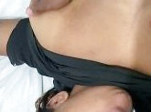 gros-nichons, amateur, fellation, ejaculation-sur-le-corps, ados, brésil, seins, tatouage