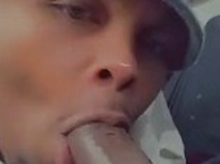 Light skin sucking big dick